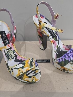 Dolce & Gabbana White Floral Platform Heels with Yellow & Purple Accents
